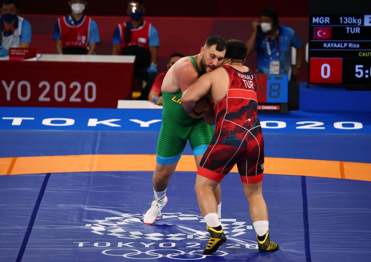 Rıza Kayaalp Tokyo'da çeyrek finalde