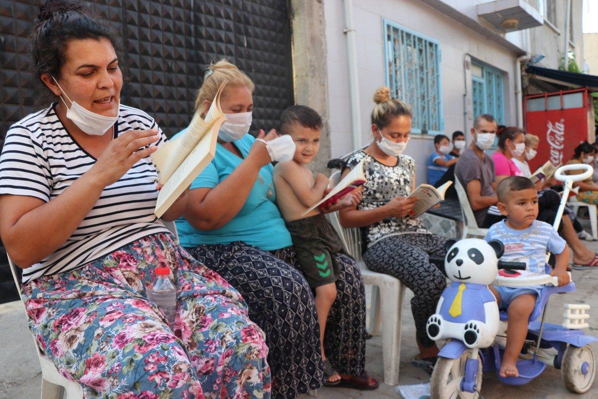 Ailelerle birlikte kitap okuma etkinliği