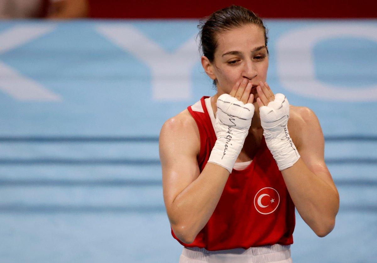 Buse Naz Çakıroğlu Tokyo'da yarı finalde