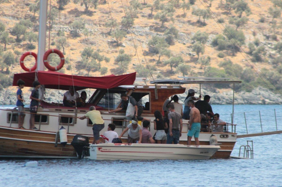 Bodrum Çökertme Koyu'nda yangın şiddetini artırarak devam ediyor