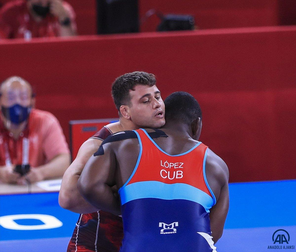 Rıza Kayaalp, Lopez Nunez'e mağlup oldu