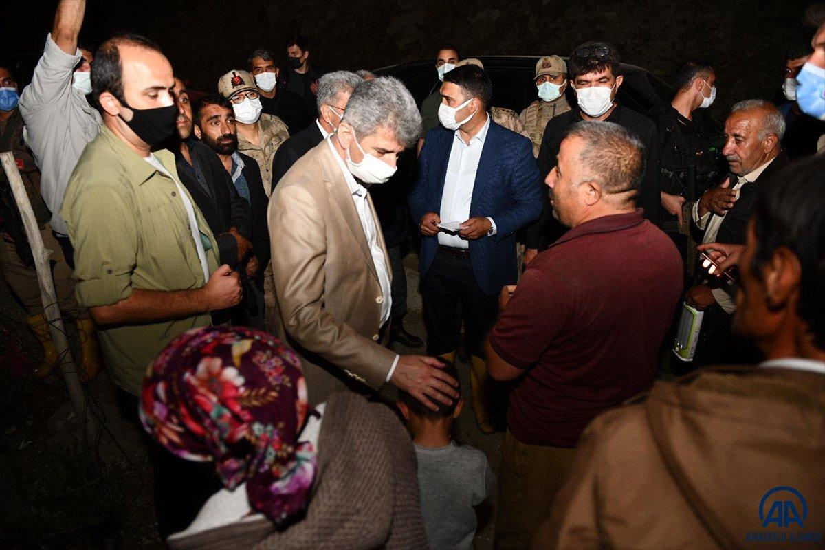 Muhterem İnce, Van'daki sel bölgesinde incelemelerde bulundu