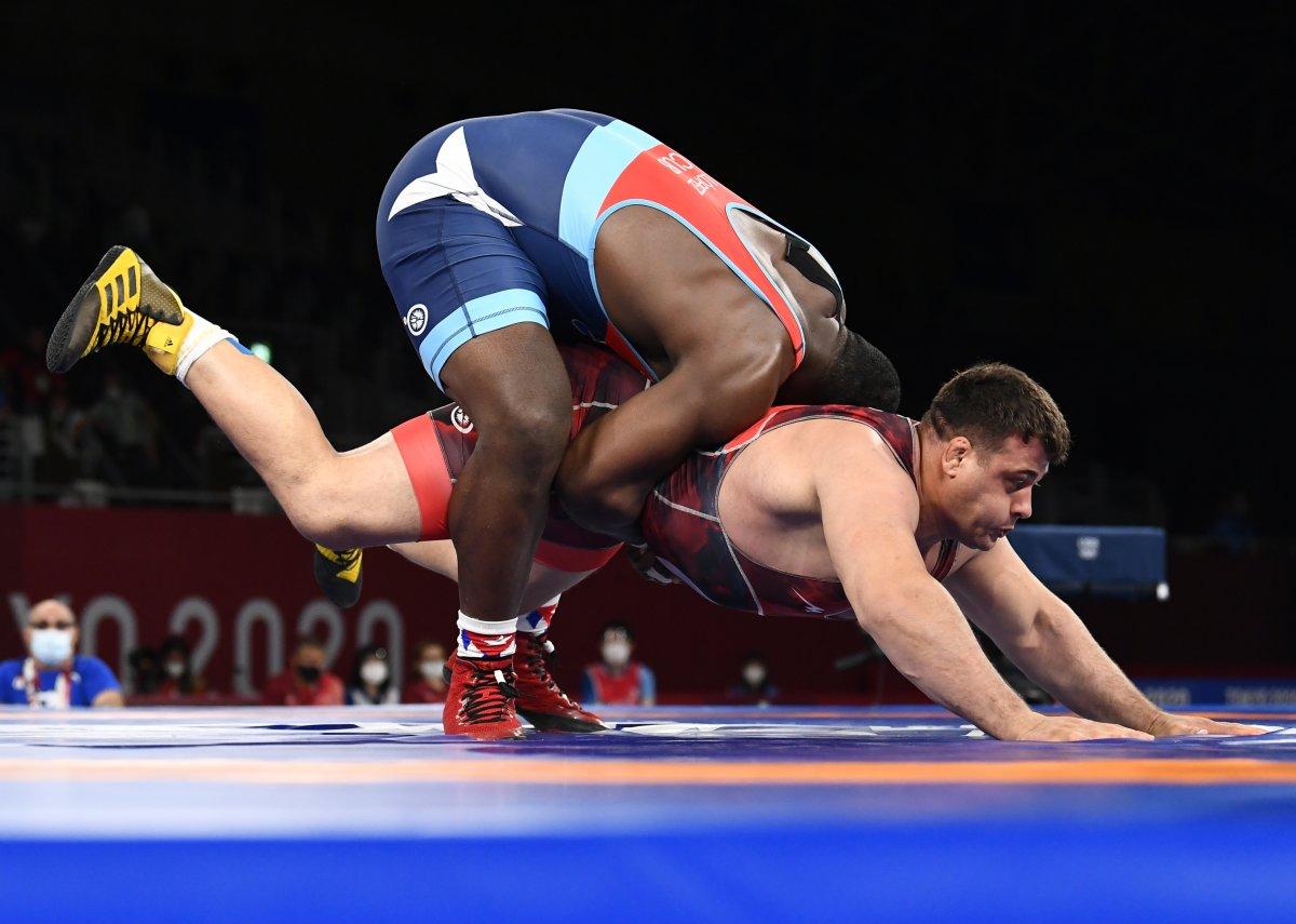 Rıza Kayaalp'ten bronz madalya