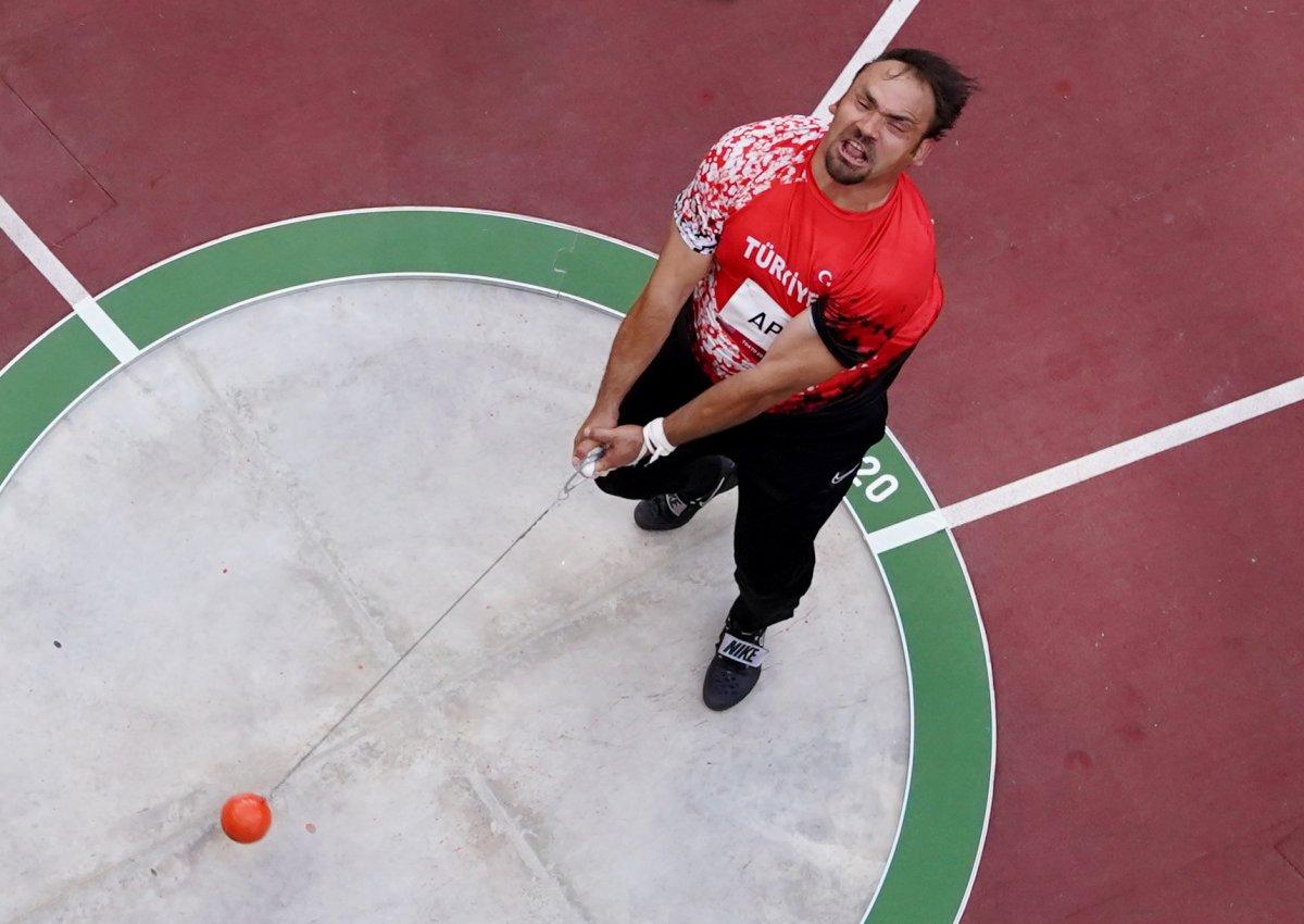 Eşref Apak, çekiç atmada Tokyo'da finale yükseldi