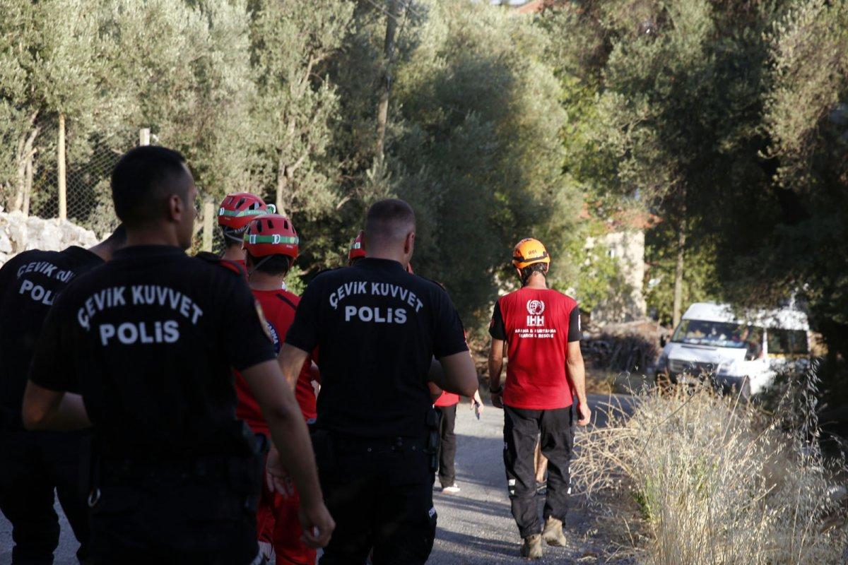 İHH ekipleri yangın bölgelerinde