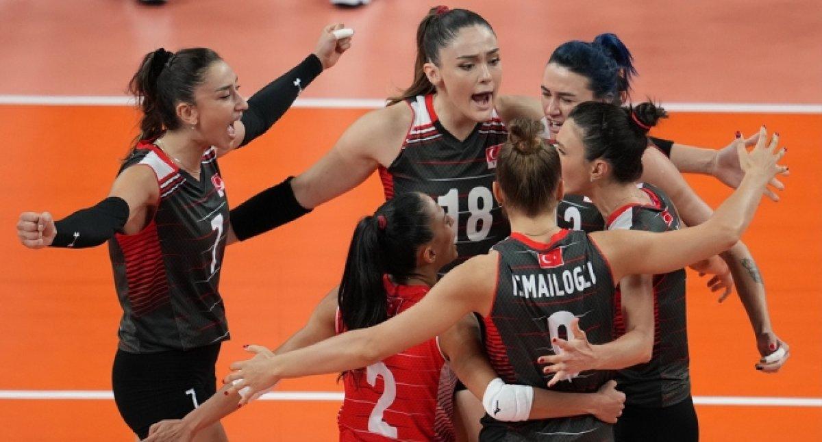 Çeyrek final yolunda: Türkiye voleybol çeyrek final rakibi kim oldu?