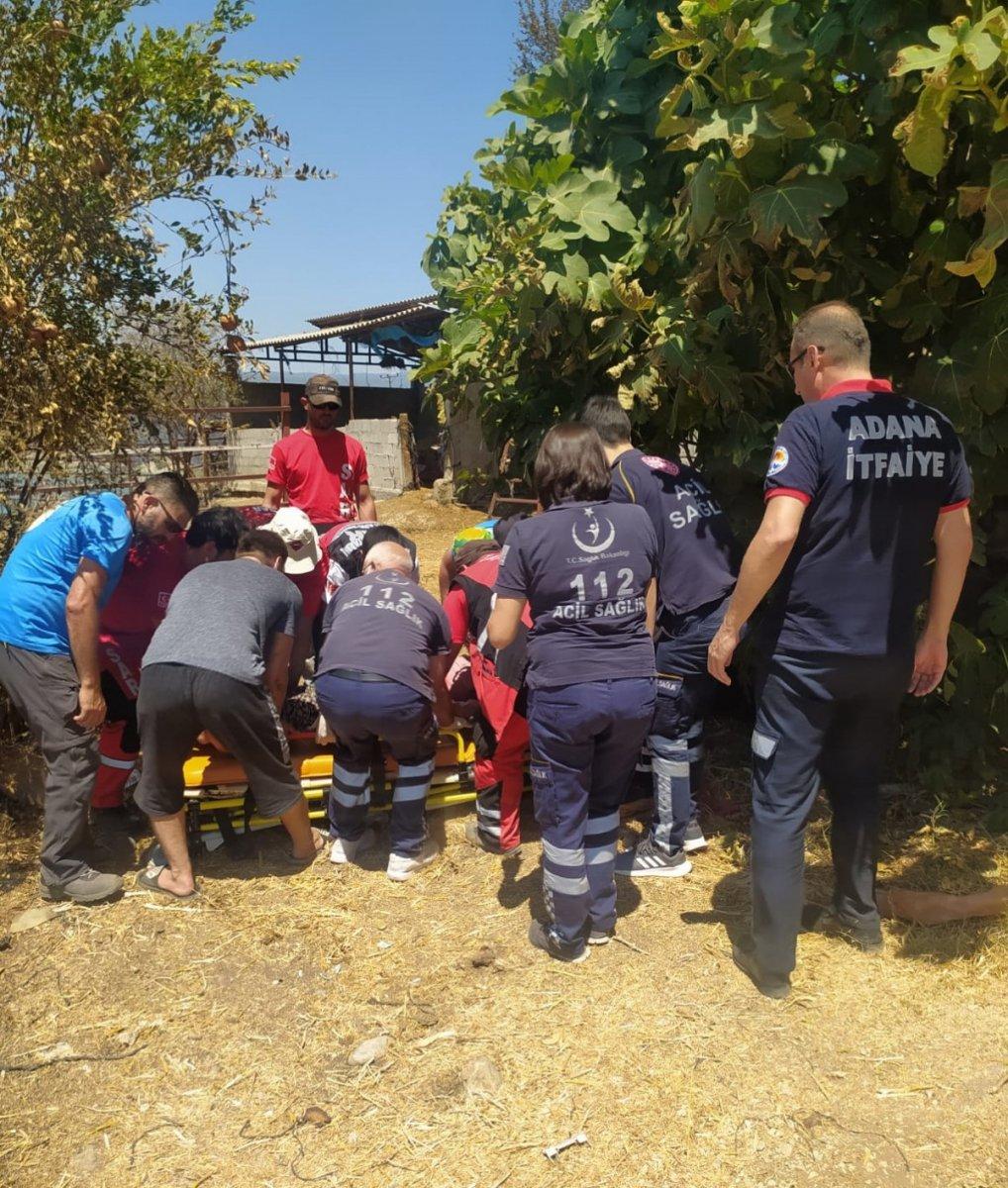 Adana'da iki kadın, soğan sererken çöken çatıdan düştü