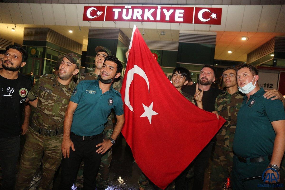 Azerbaycan'dan yangınla mücadeleye destek ekibi geldi