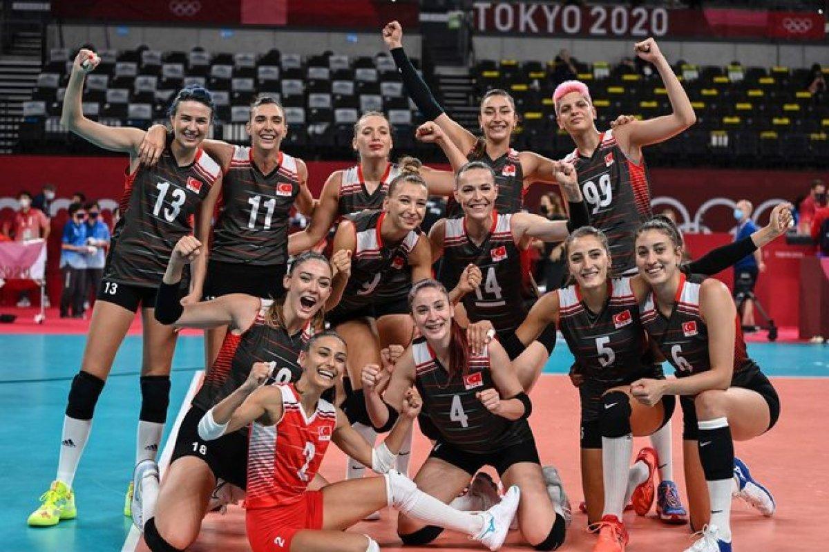 Çeyrek final yolunda: Türkiye voleybol çeyrek final rakibi kim oldu?