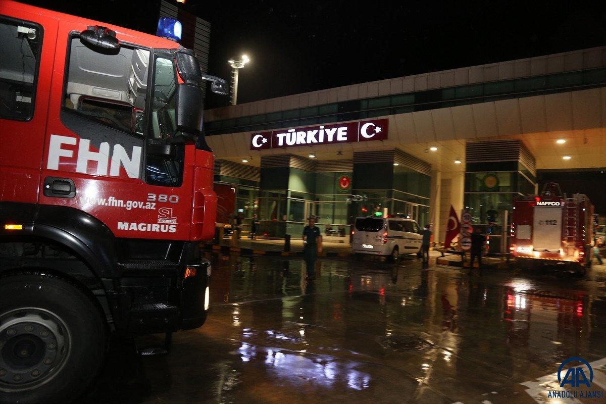 Azerbaycan'dan yangınla mücadeleye destek ekibi geldi