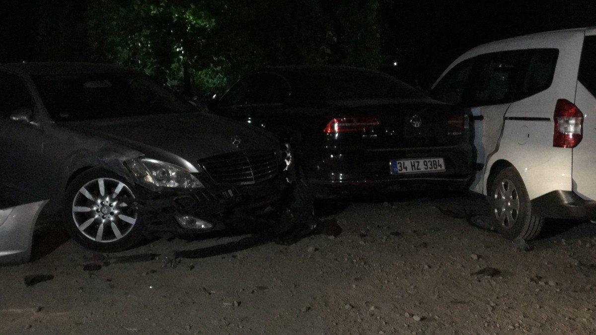 Bursa'da, minibüs yayaların arasına daldı