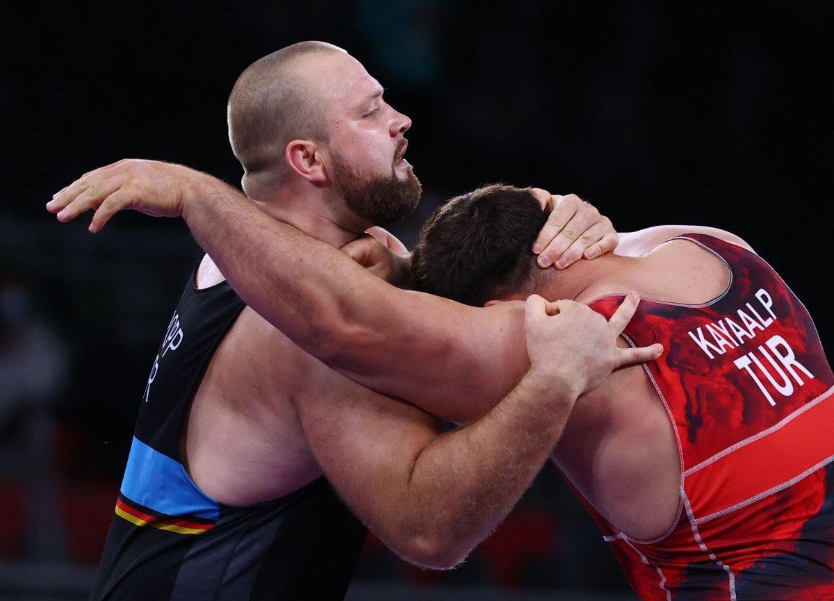 Rıza Kayaalp'ten bronz madalya