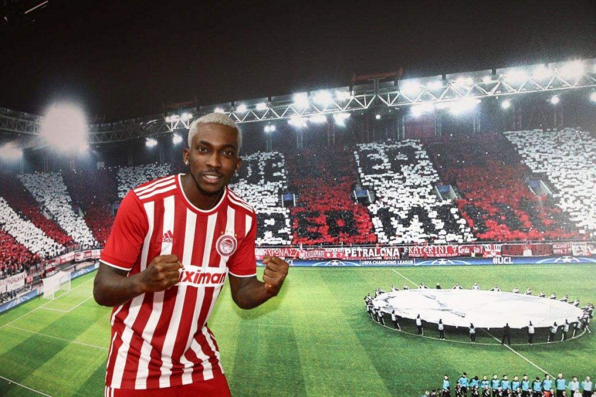 Henry Onyekuru, Olympiakos ile 4 yıllık sözleşme imzaladı