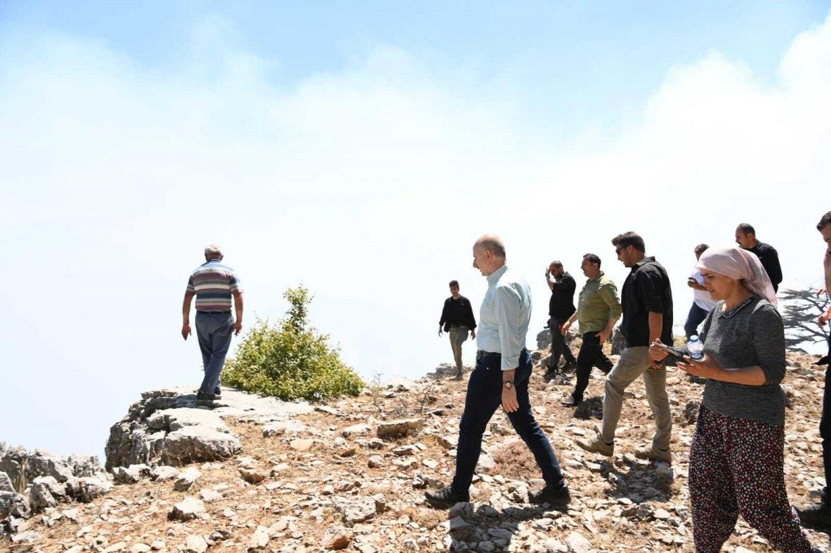 Adil Karaismailoğlu: Yangınla mücadeleye gece gündüz devam ediyoruz