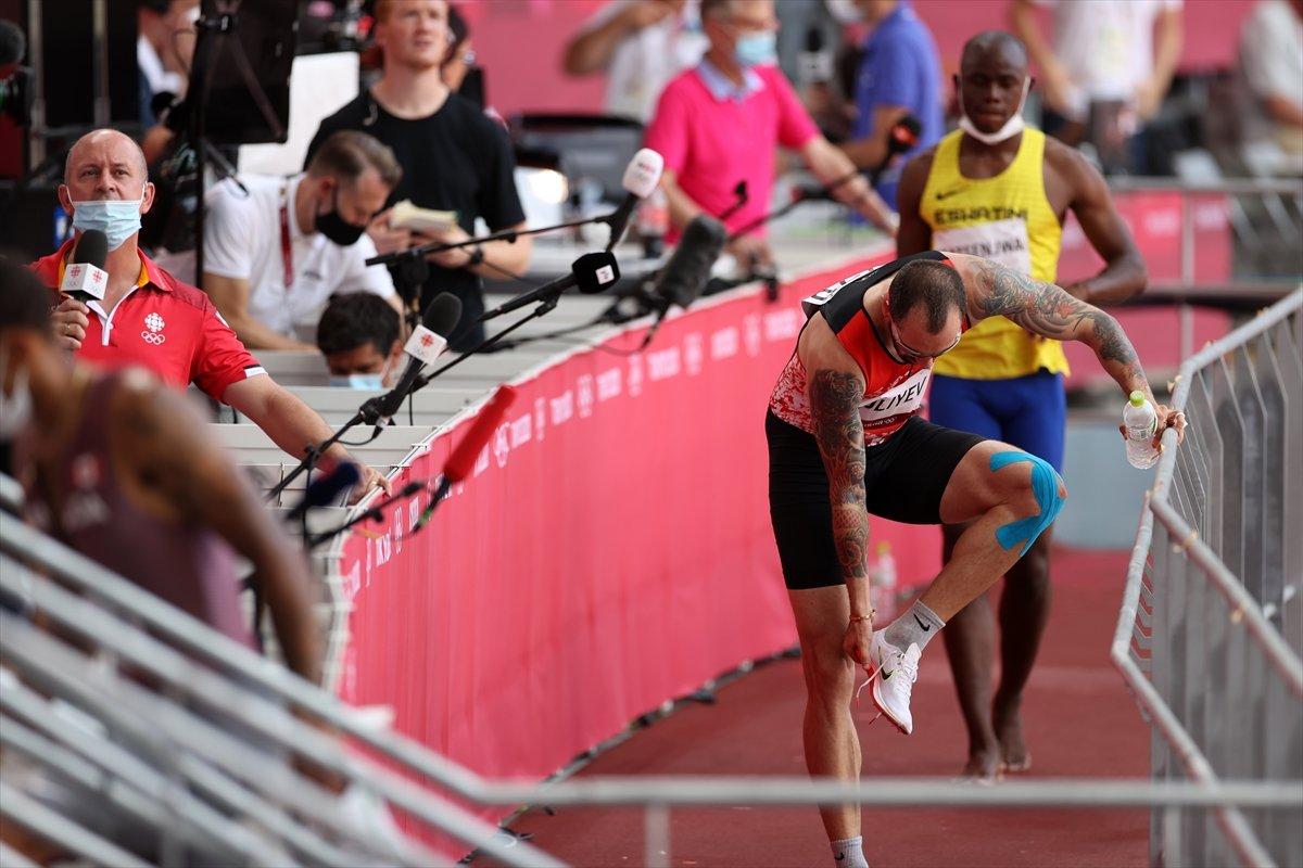 Ramil Guliyev Tokyo'da 200 metre yarışında yarı finalde
