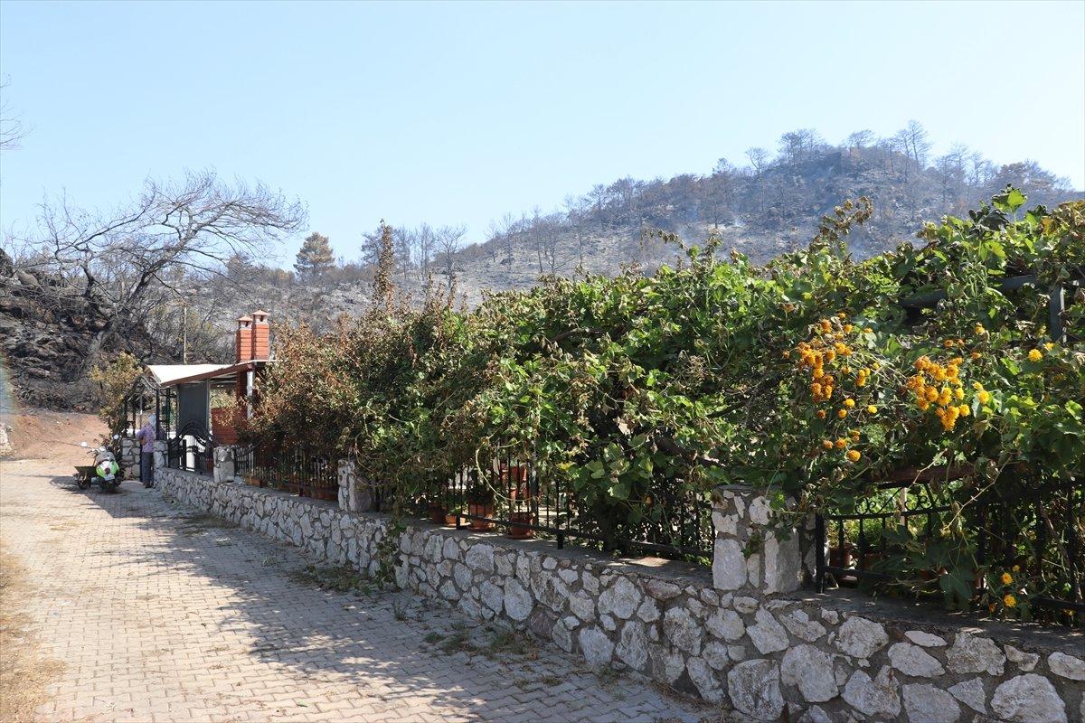 Marmaris'te evi yanmaktan kurtulan vatandaş, yaşadıklarını anlattı