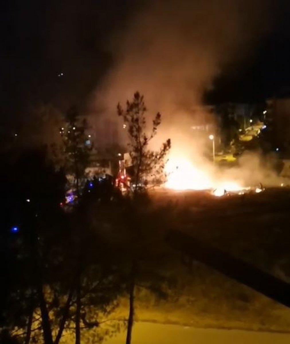 Denizli'de kışla yakınında yangın çıkarmaya çalışan şüpheli yakalandı