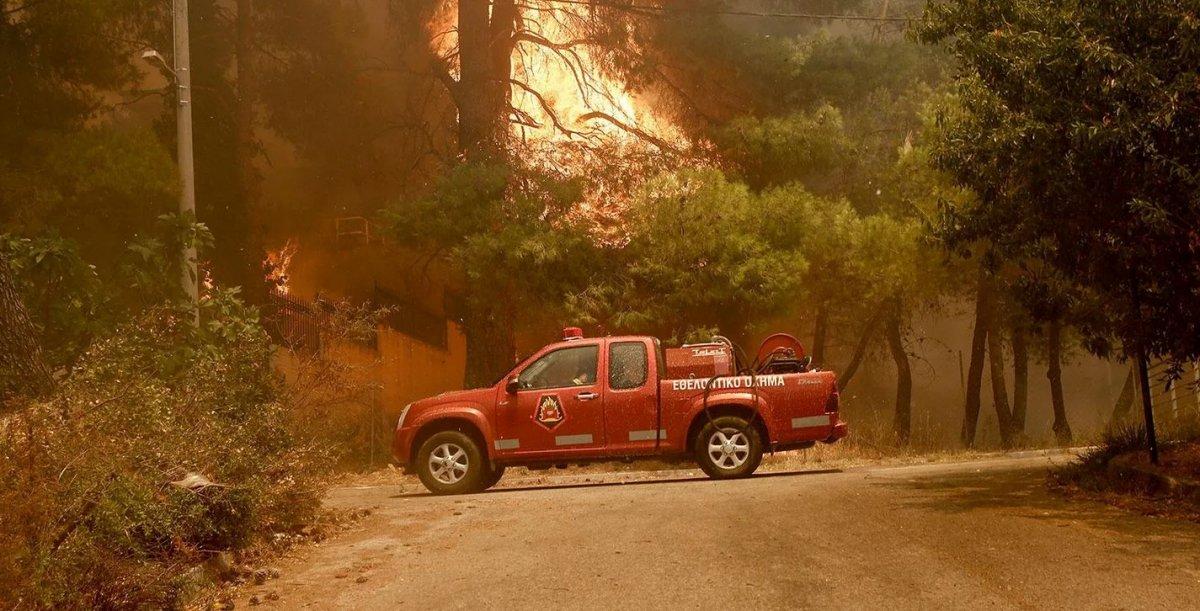 Yunanistan, Türkiye'ye yardım teklif eden AB'nin çağrısını geri çevirdi