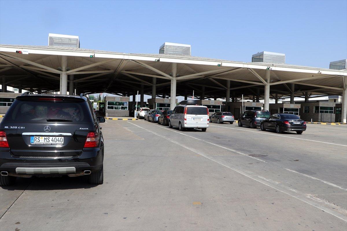 Gurbetçiler dönüş yolunda