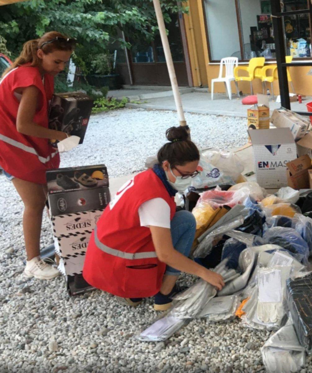 Orman yangınlarına yardıma giden gönüllülere karşı nefret dili