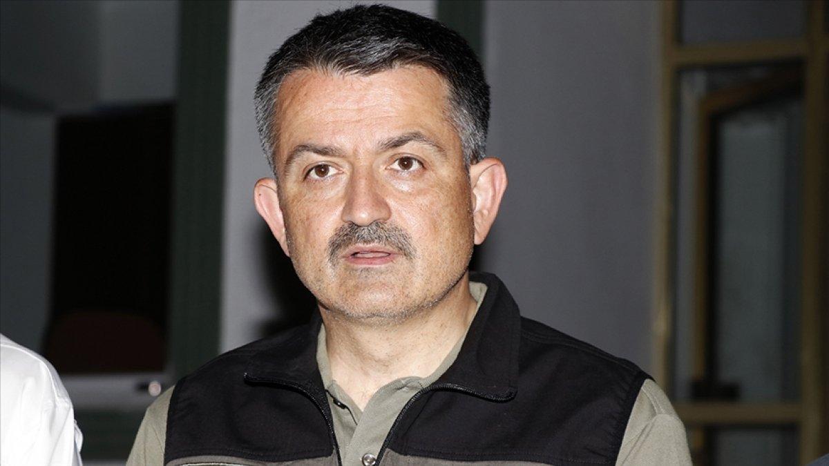 Bekir Pakdemirli, orman yangınlarıyla ilgili son durumu paylaştı