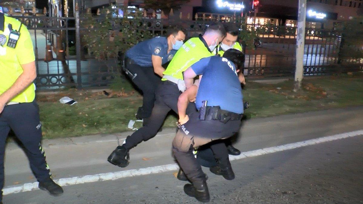 Sarıyer’de başkasının ehliyeti ile yakalanınca kaçmaya çalıştı