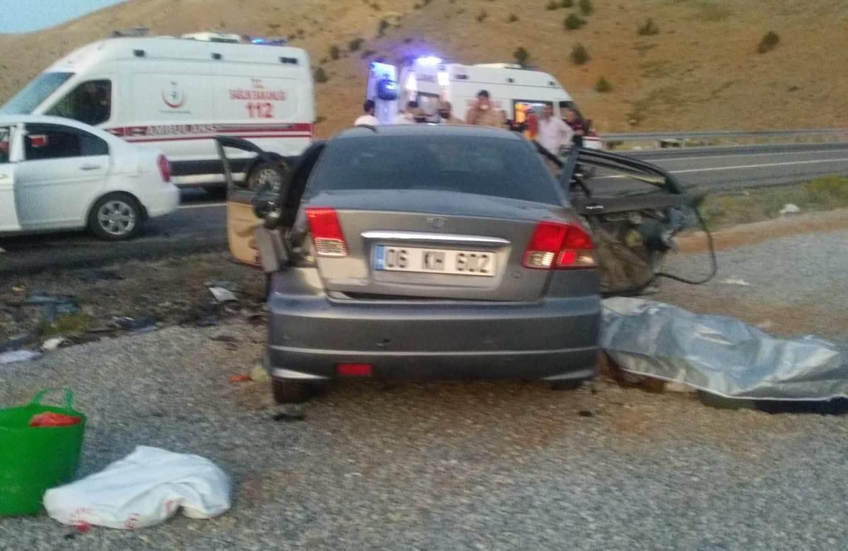 Adıyaman'da iki otomobil çarpıştı: 3 ölü, 4 yaralı