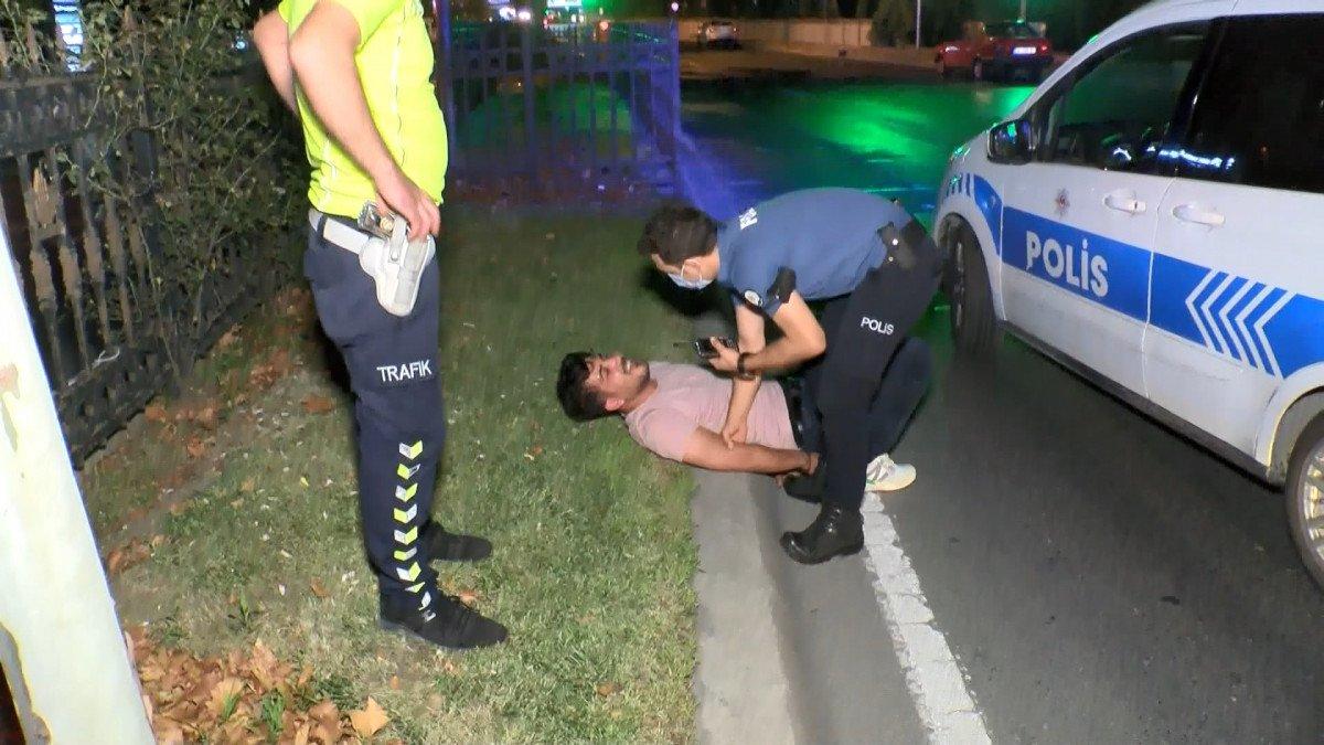 Sarıyer’de başkasının ehliyeti ile yakalanınca kaçmaya çalıştı