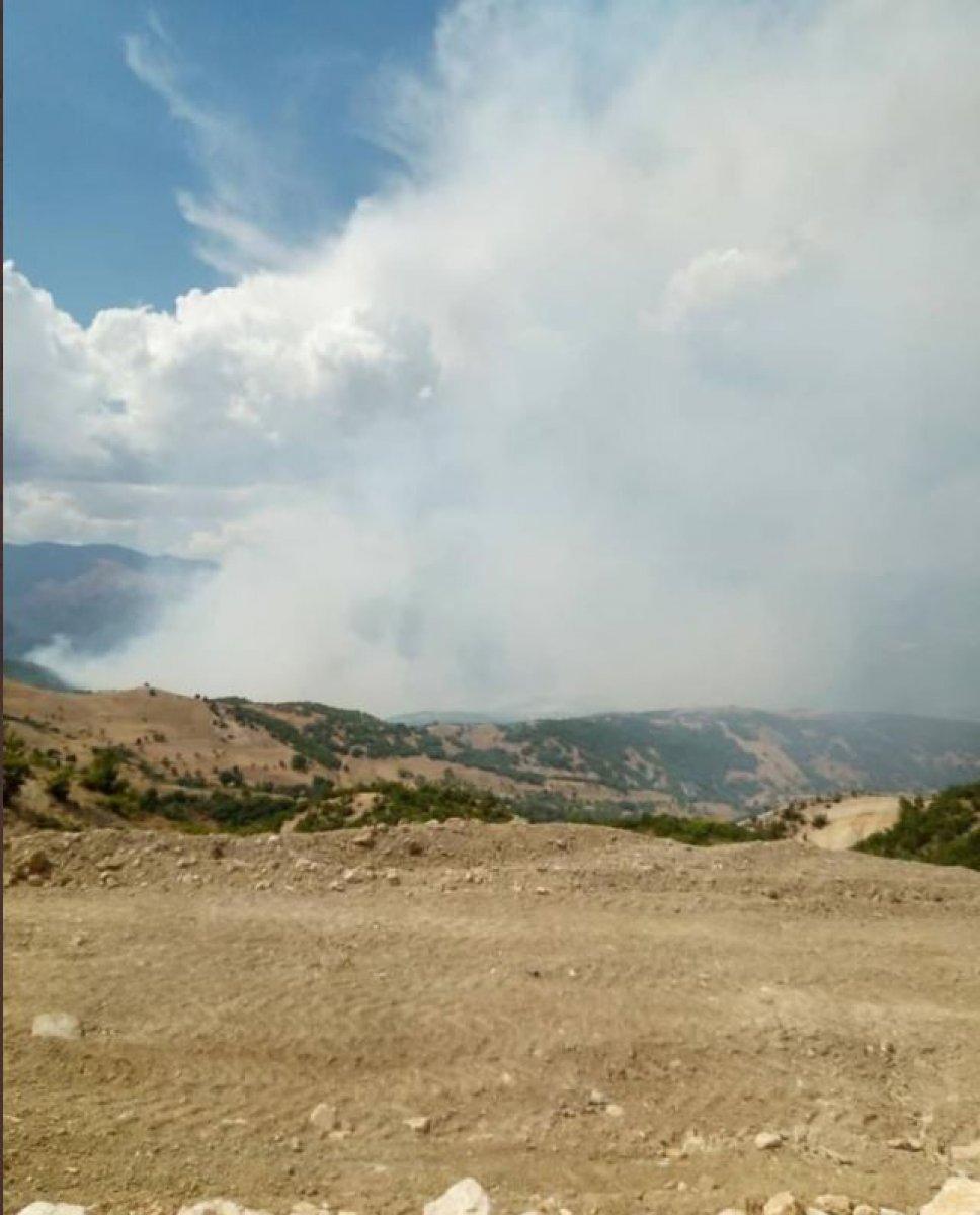 Tunceli'nin Hozat ilçesindeki yangın söndürüldü