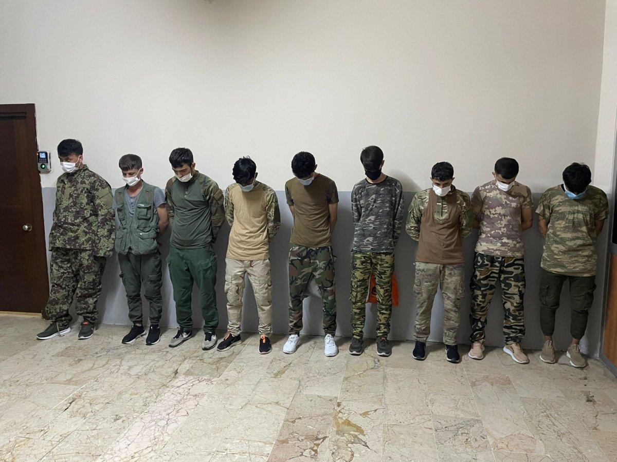 İstanbul'da kamuflajla gezen Afganlara gözaltı