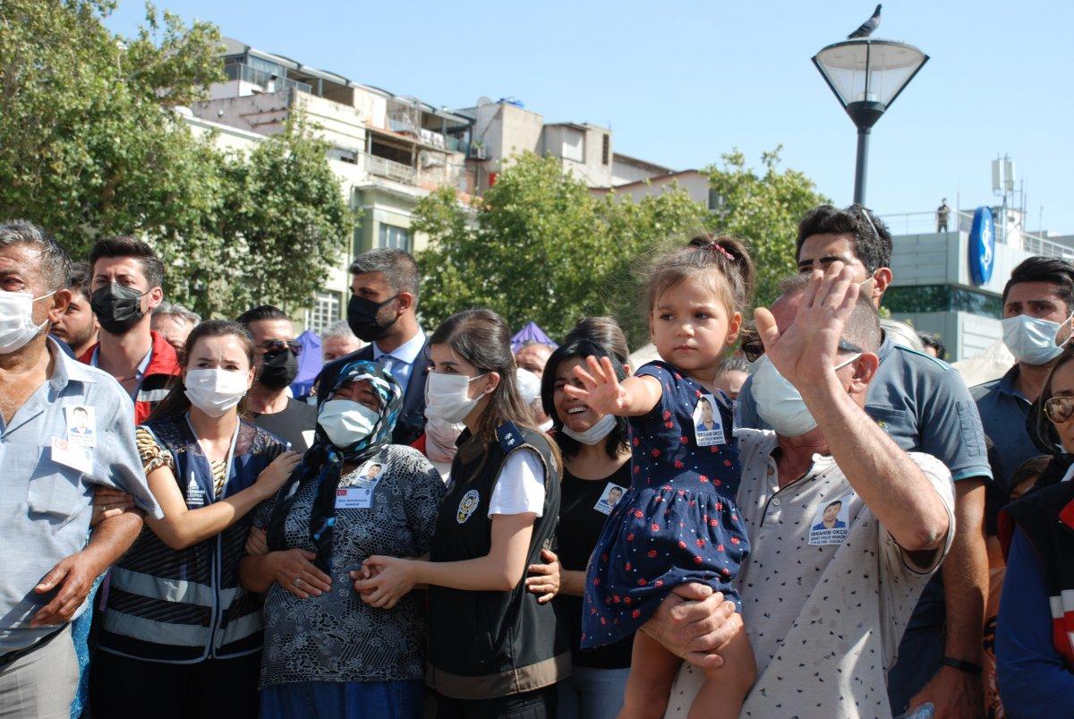 Şehit polis memuru İbrahim Okçu'ya kızlarından son bakış