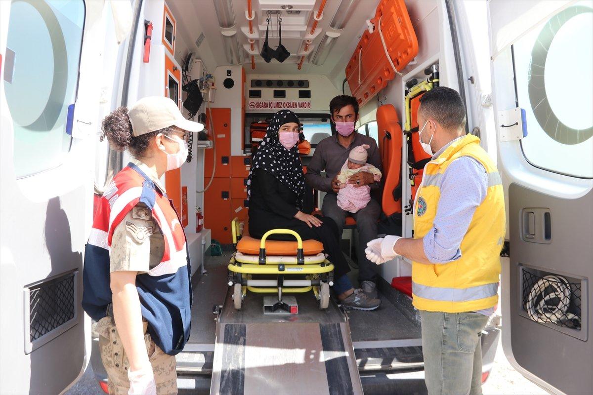 Van’da tırın dorsesinde 300 kaçak göçmen yakalandı