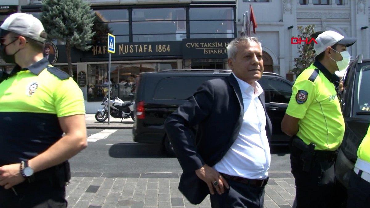 Turistleri dolandıran taksiciye ceza