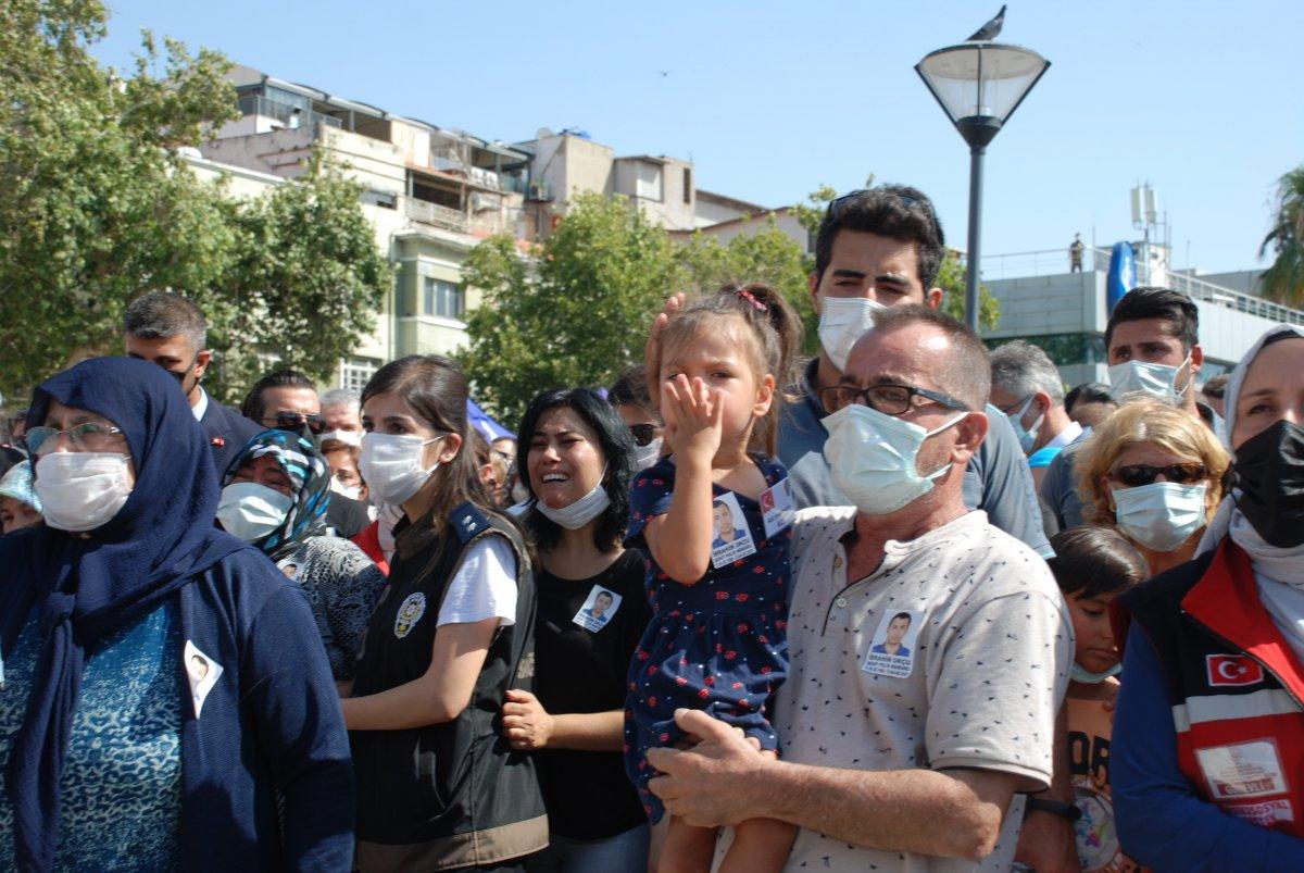 Şehit polis memuru İbrahim Okçu'ya kızlarından son bakış