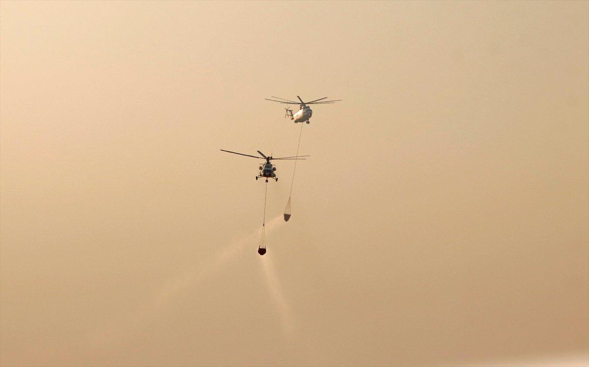 Muğla’daki yangınlara denizden gemilerle müdahale edildi