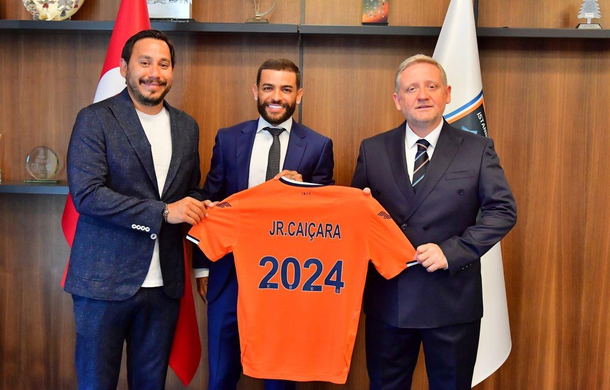 Başakşehir Junior Caiçara'nın sözleşmesini uzattı