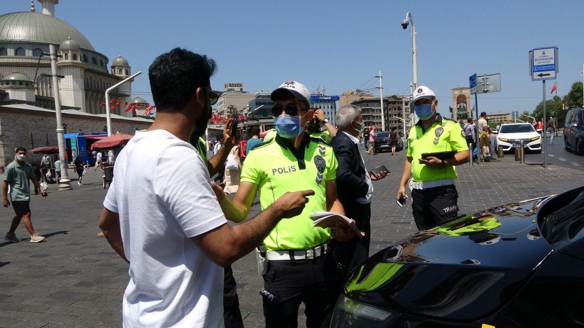 Turistleri dolandıran taksiciye ceza