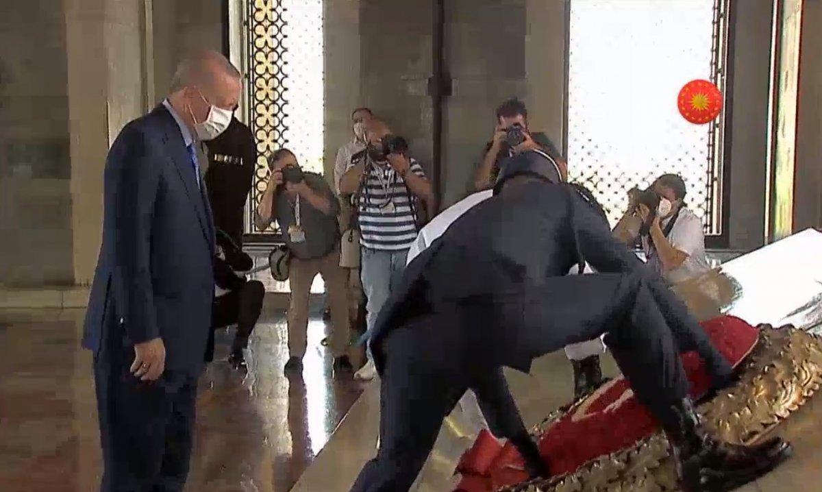 Cumhurbaşkanı Erdoğan ve YAŞ üyeleri Anıtkabir'de