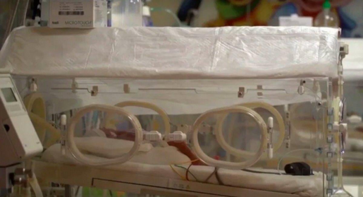 Fas'ta 9 bebek doğuran anne, çocuklarının bakımı ile ilgili konuştu