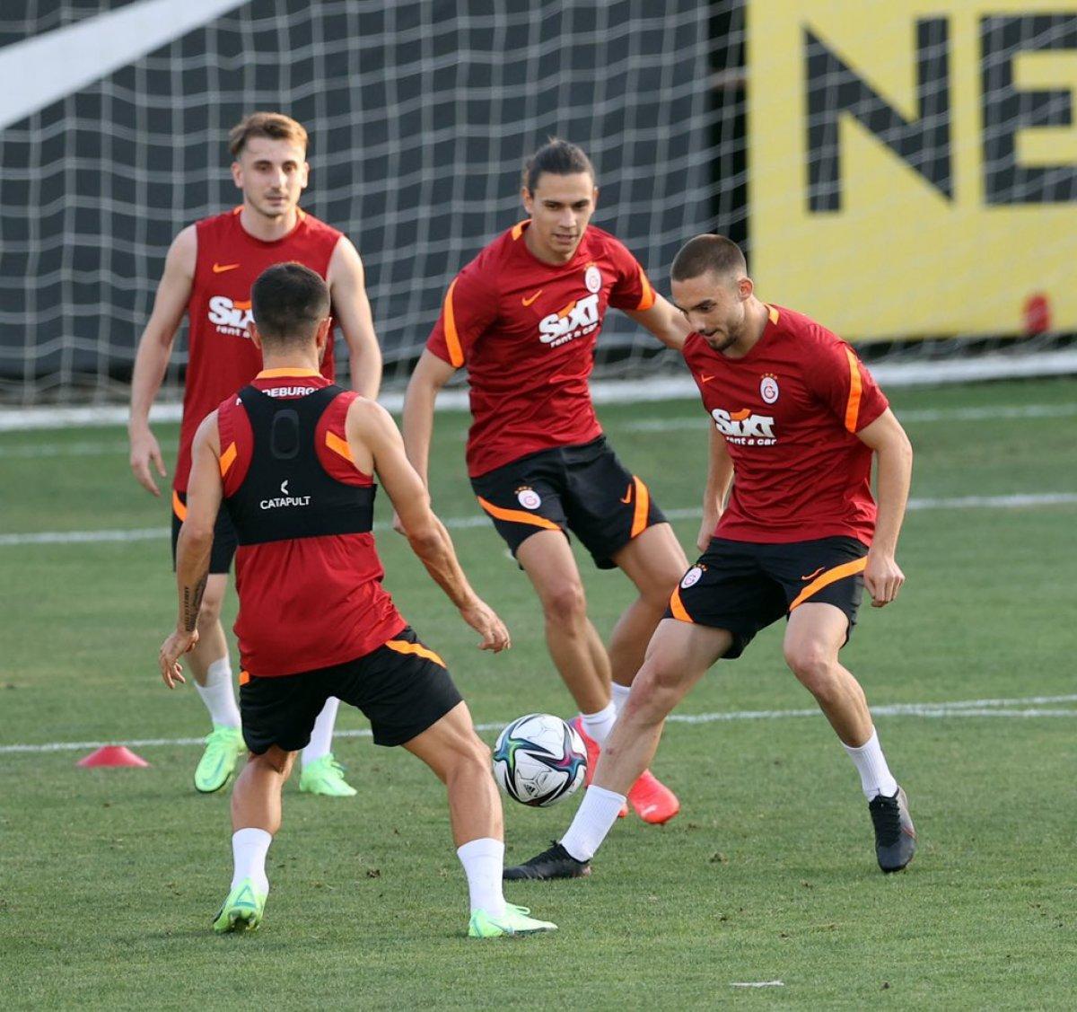 Galatasaray-St. Johnstone maçının muhtemel 11'leri