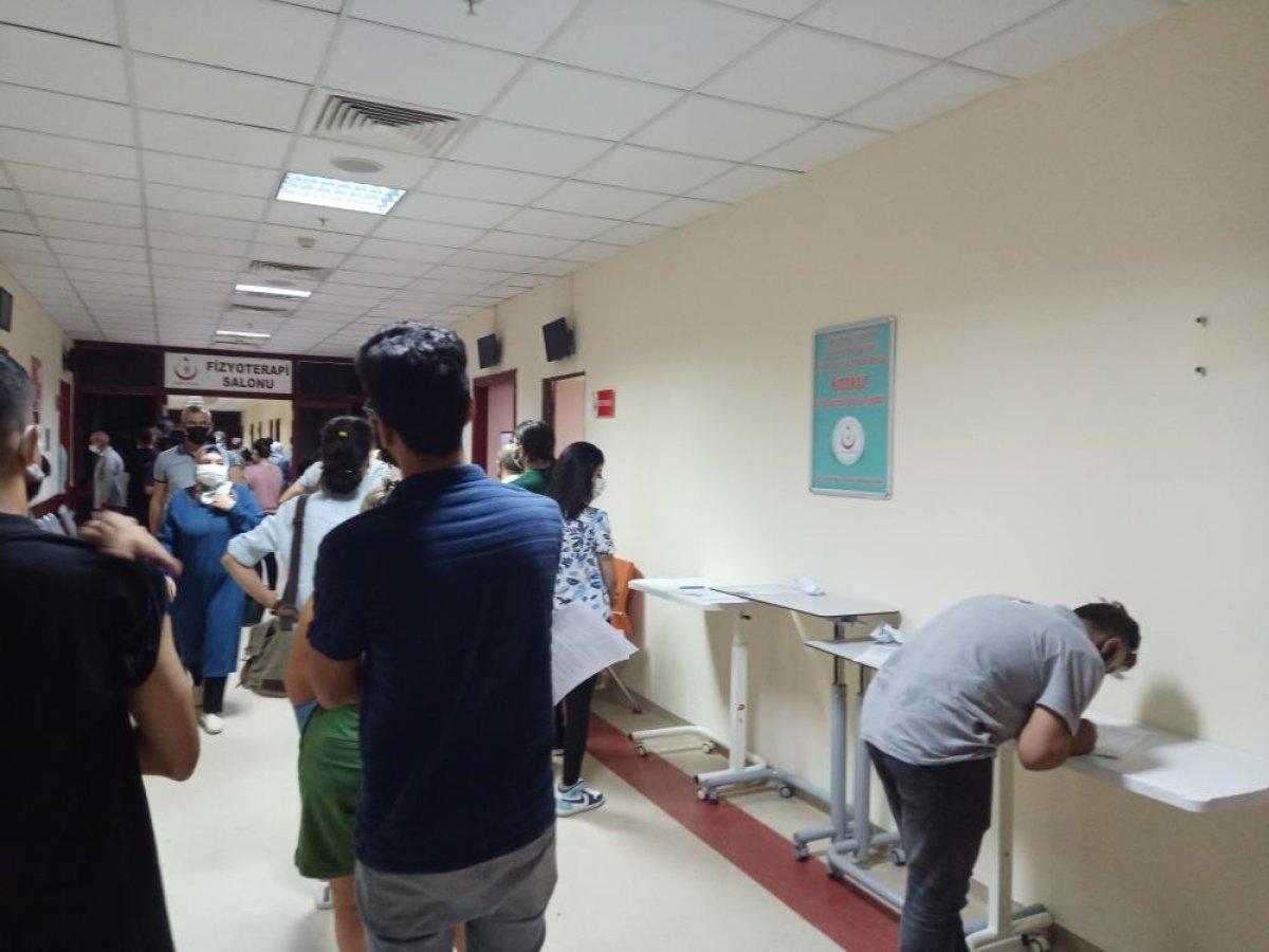 Diyarbakır’da, koronavirüs tablosunu gören aşı sırasına girdi