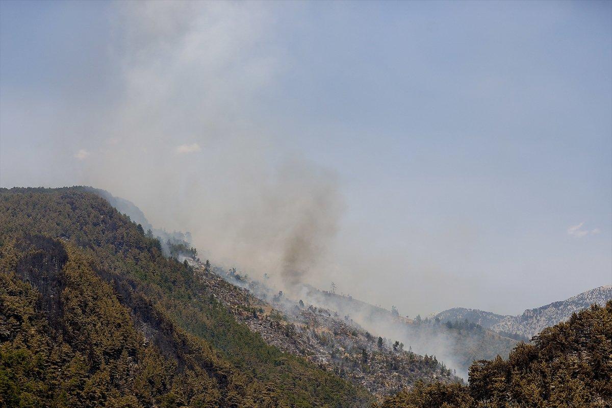 Manavgat'ta alevlerin ortasında kalan orman işçisinin anonsu