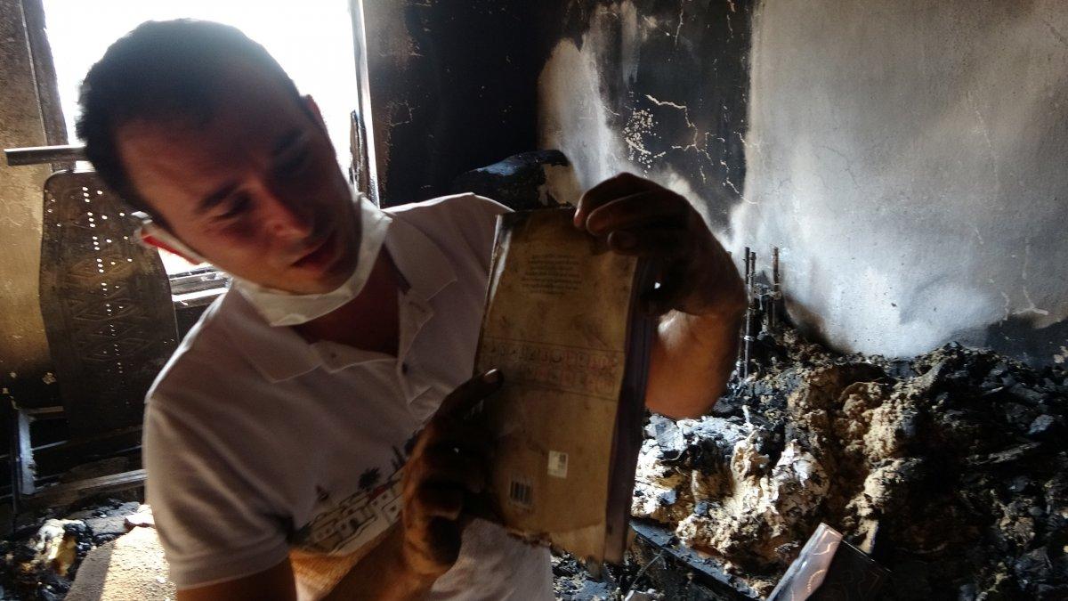 Antalya'da küle dönen evde bir tek Kur'an-ı Kerimler zarar görmedi