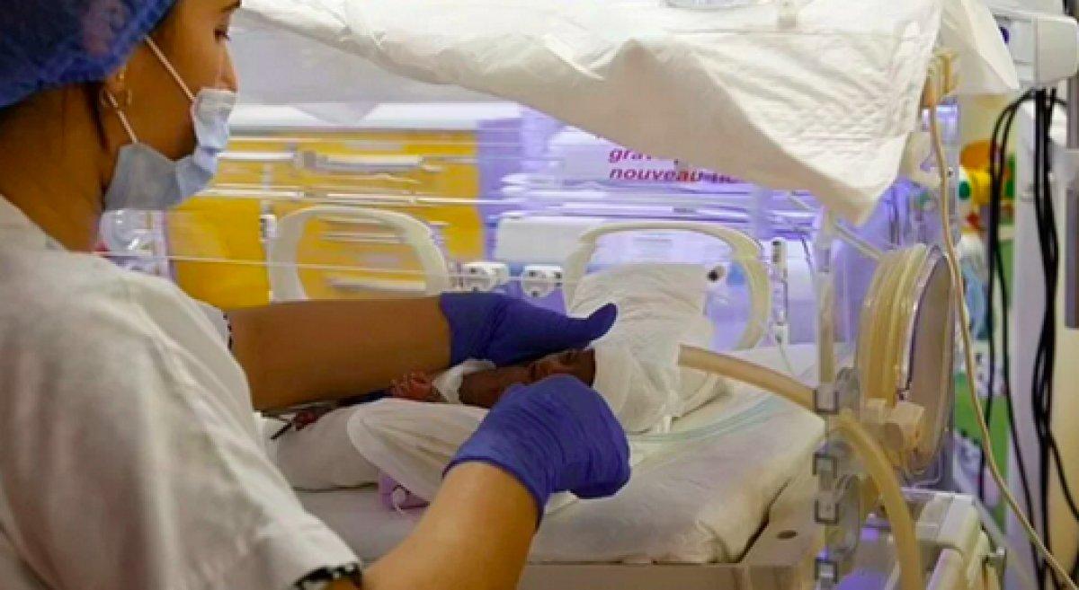 Fas'ta 9 bebek doğuran anne, çocuklarının bakımı ile ilgili konuştu