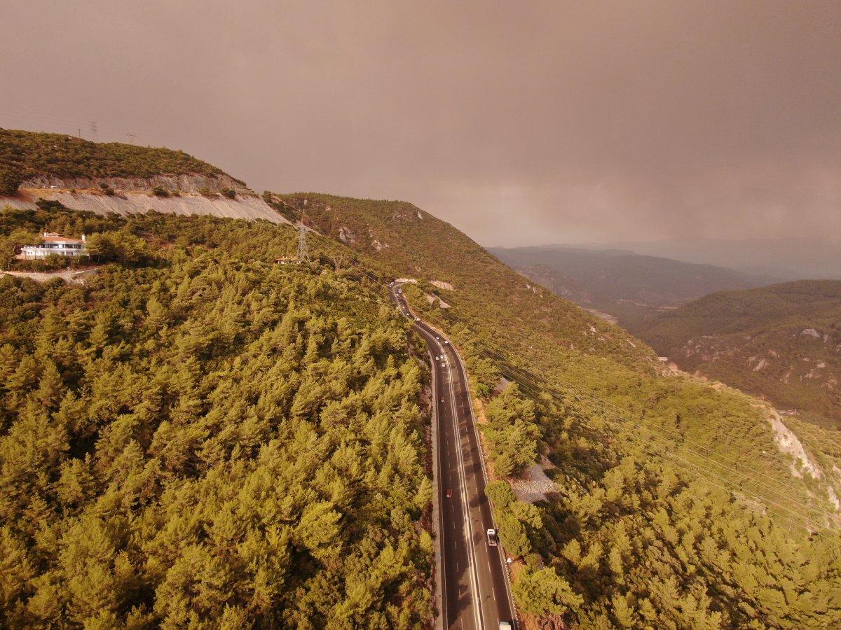 Muğla’da gökyüzü griye boyandı