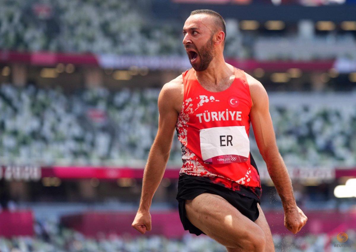 Milli atlet Necati Er, Tokyo'da üç adım uzun atlamada altıncı oldu