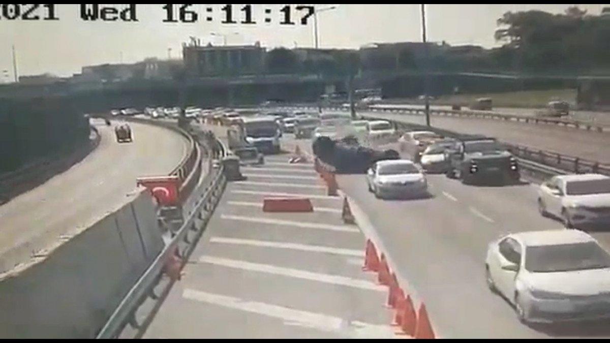 Avrasya Tüneli girişinde kaza: Takla atarak durabildi