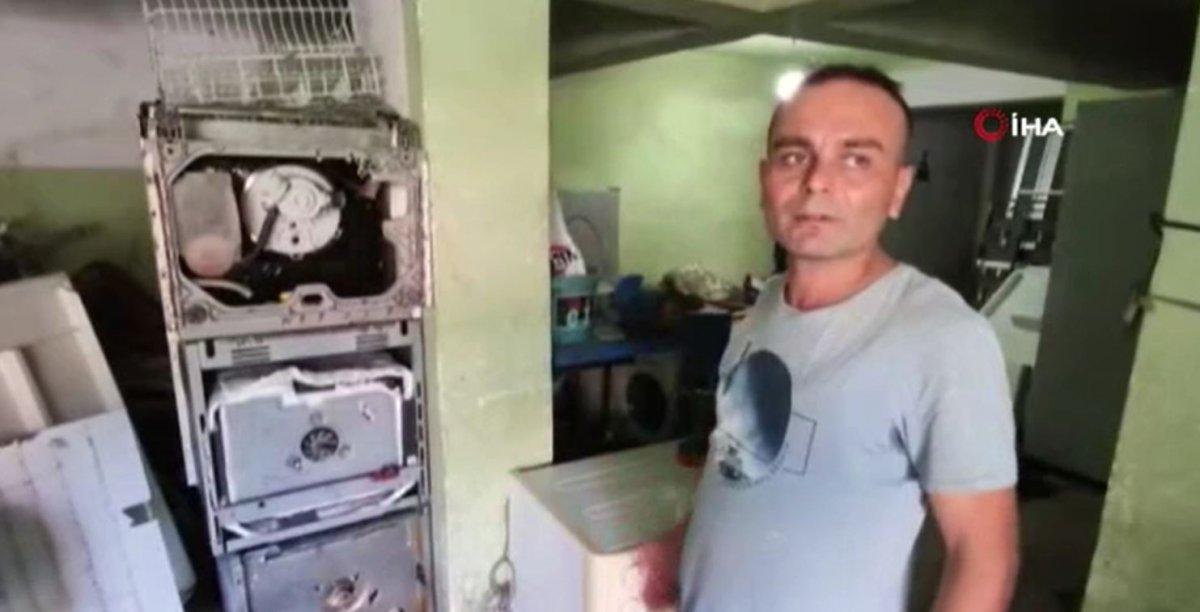 Sultangazi’de çalıntı araçla hırsızlık kamerada