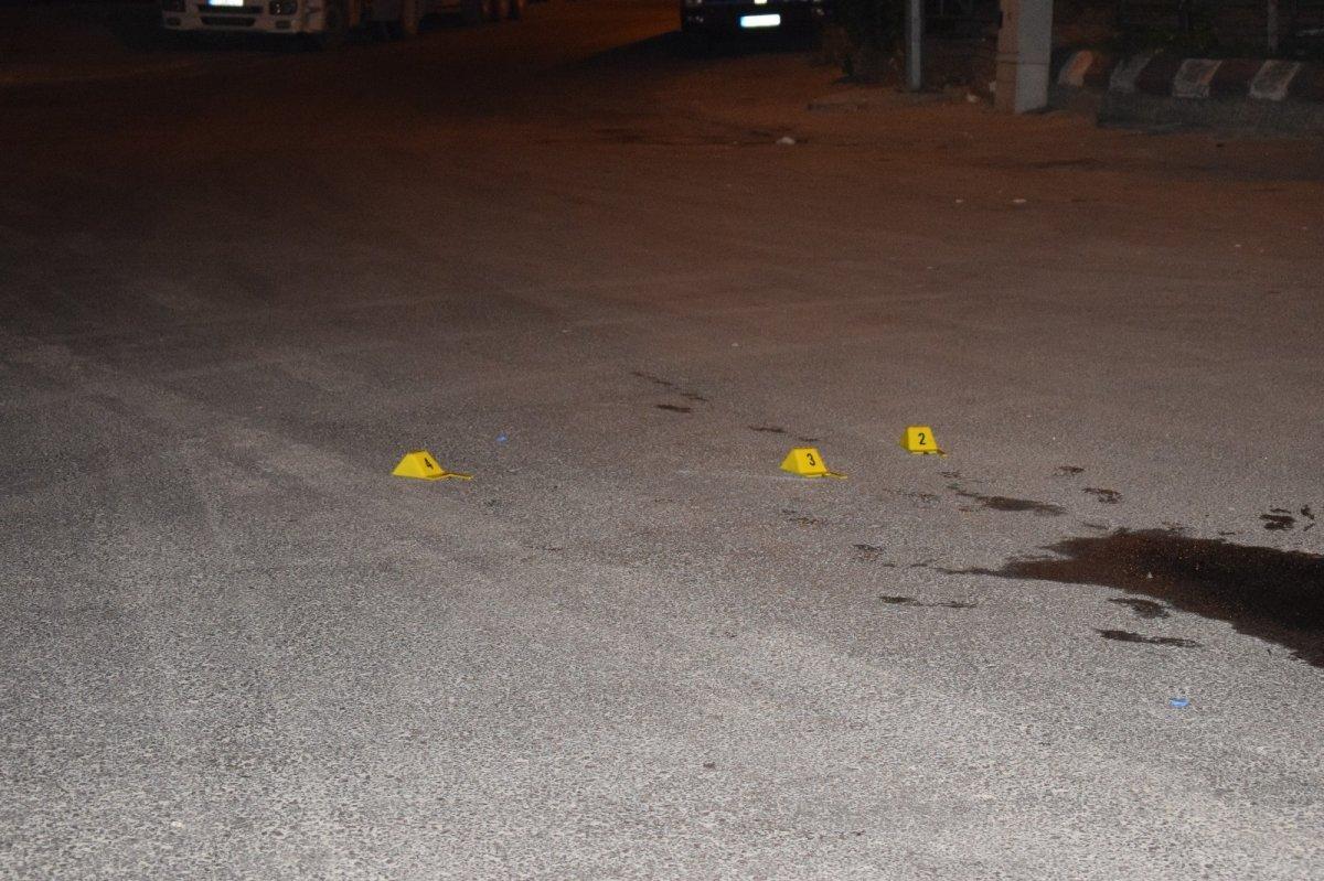 Malatya’da laf atma kavgasında 2 kişi yaralandı