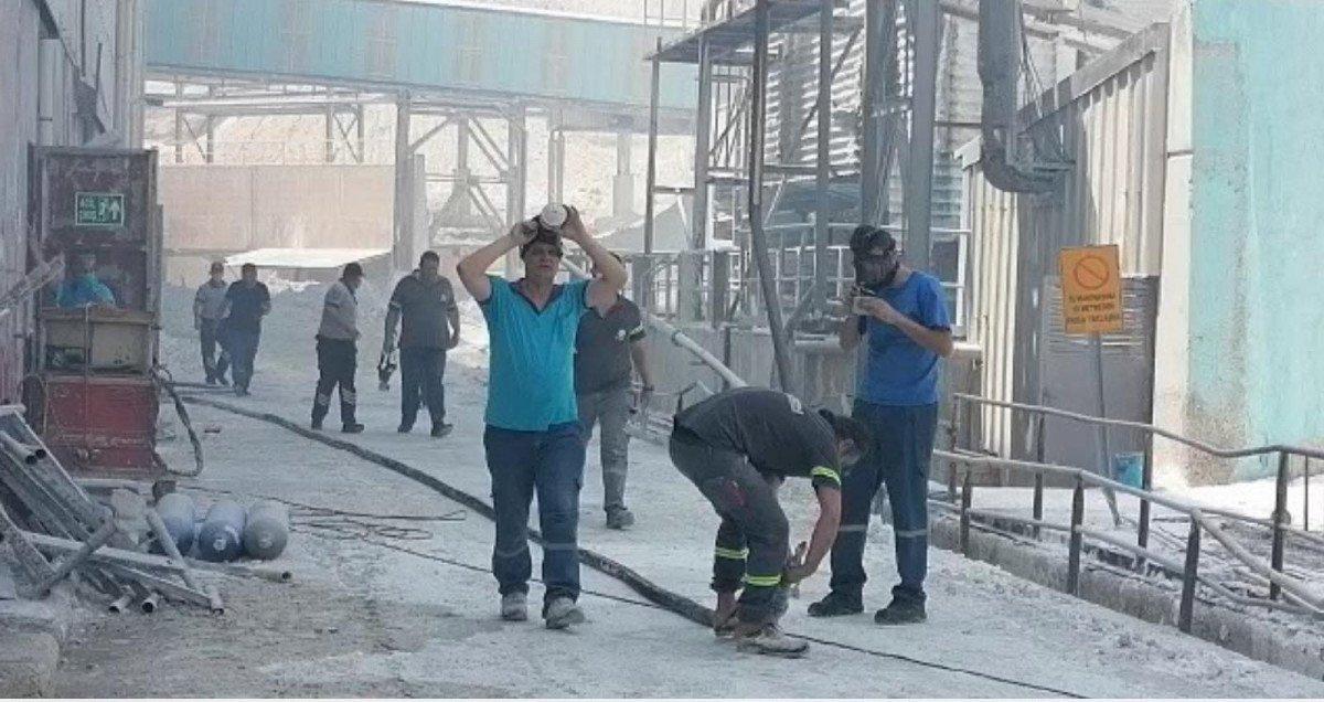 Eskişehir'de bor madeni tesislerinde trafo patladı